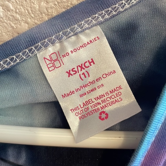 NWT TYE DYE VNECK TOP BLUE AND PURPLE Y2K vibes various sizes - Picture 7 of 8